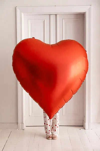 Super Jumbo XXL foil balloon Heart, 136x129 cm, red